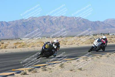 media/Jan-10-2025-CVMA Friday Practice (Fri) [[489e0da257]]/Group 4 and Trackday/Session 2 (Turn 4 Inside)/